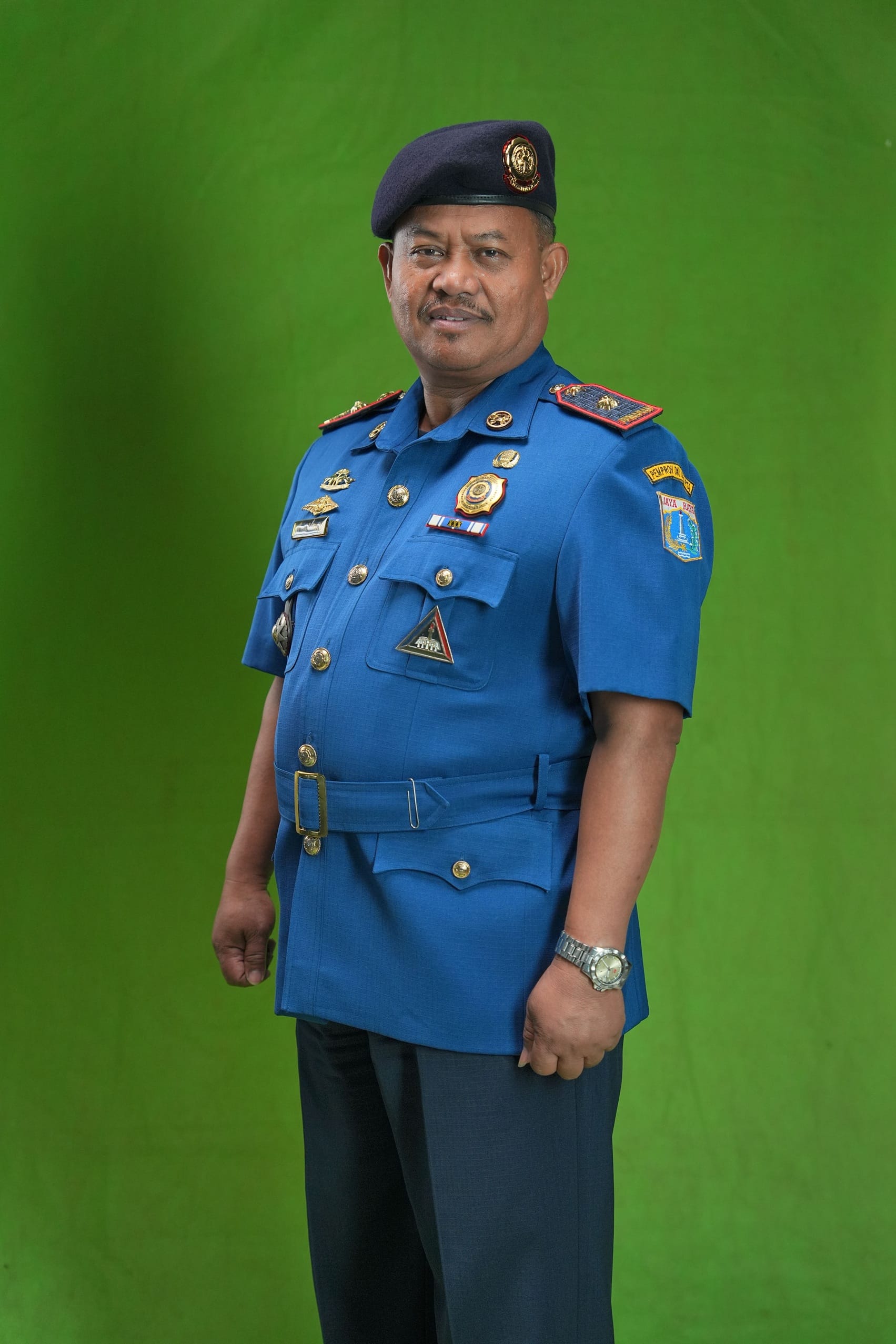 Buang, S.Sos.