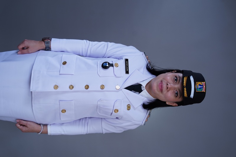 Ester Laura Kartini, ME