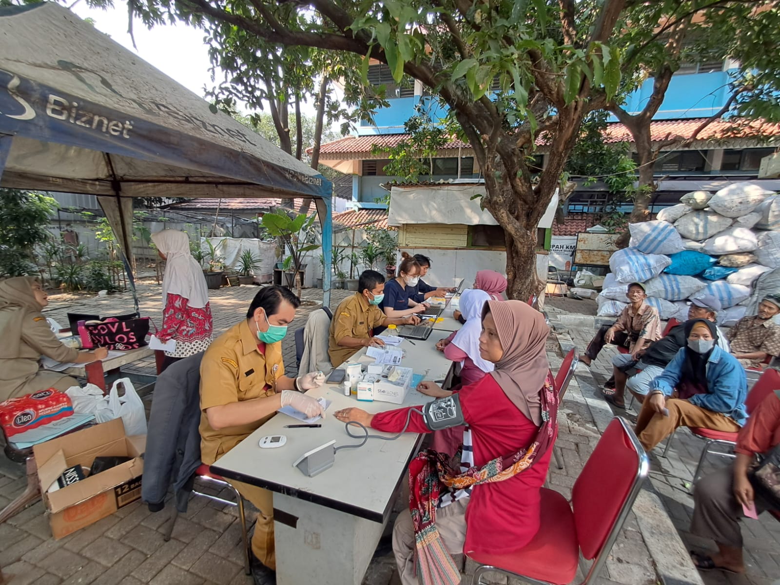 Kegiatan Cek Kesehatan Gratis di Kelurahan Kapuk Muara 4