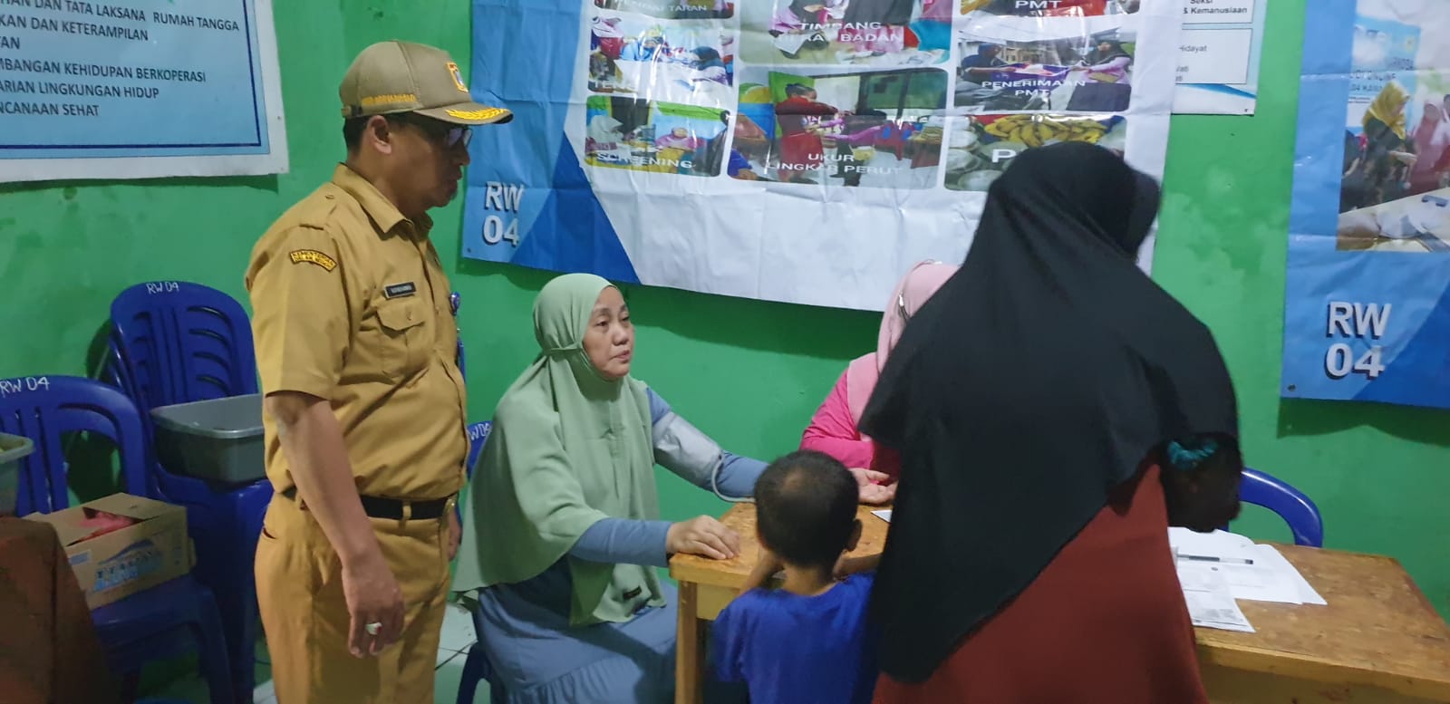 Posbindu RAIN 1 dan RAIN 2 Perkuat Edukasi Kesehatan Warga RW 04 Kamal Muara 4