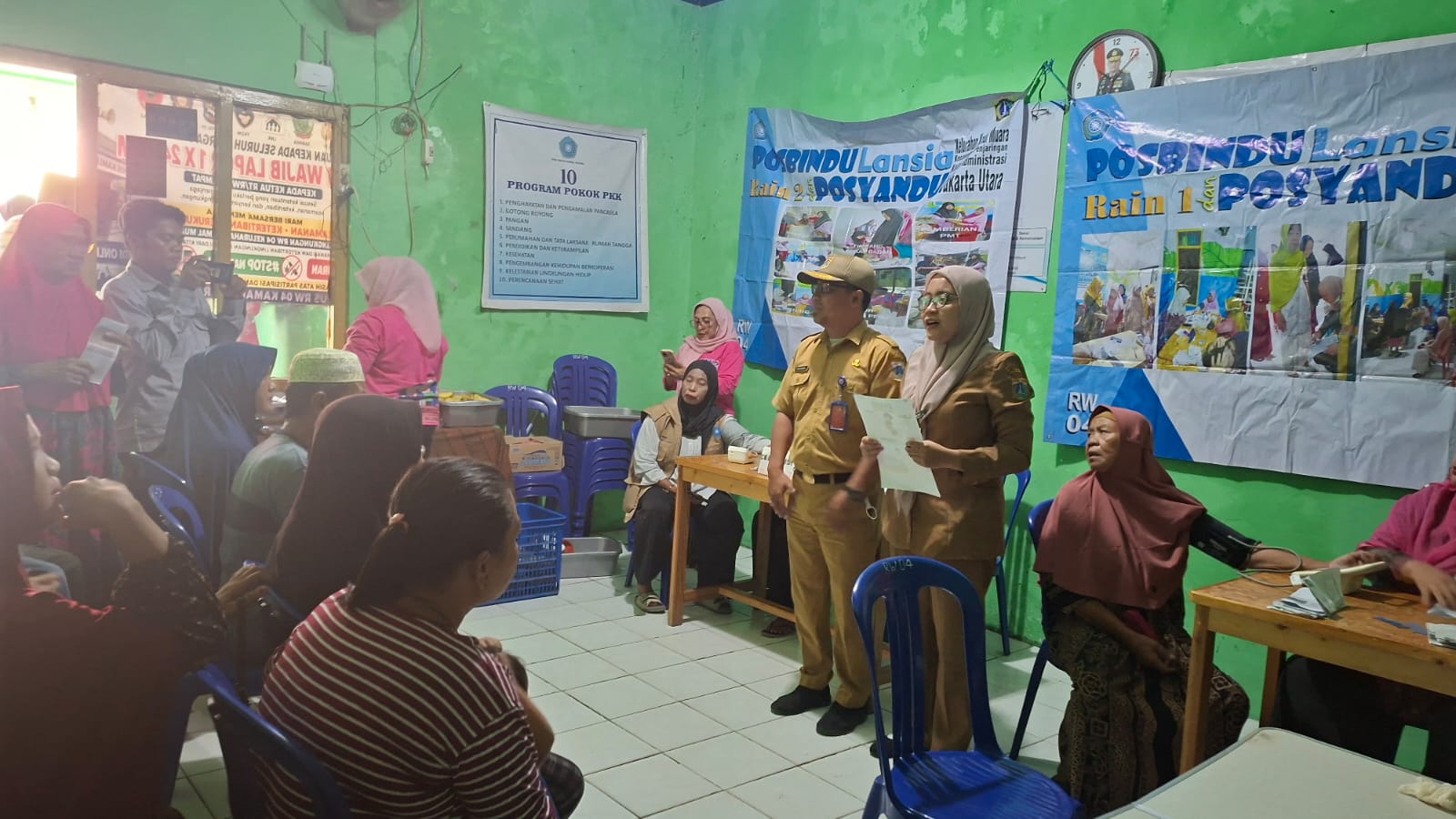 Posbindu RAIN 1 dan RAIN 2 Perkuat Edukasi Kesehatan Warga RW 04 Kamal Muara 3