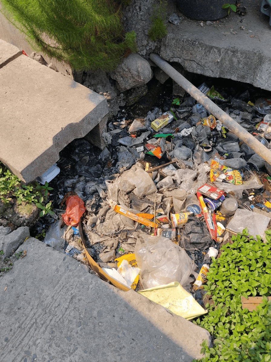 PPSU Kamal Muara Bergerak Cepat Bersihkan Saluran Air, Jaga Lingkungan Tetap Bersih dan Bebas Sumbatan 3