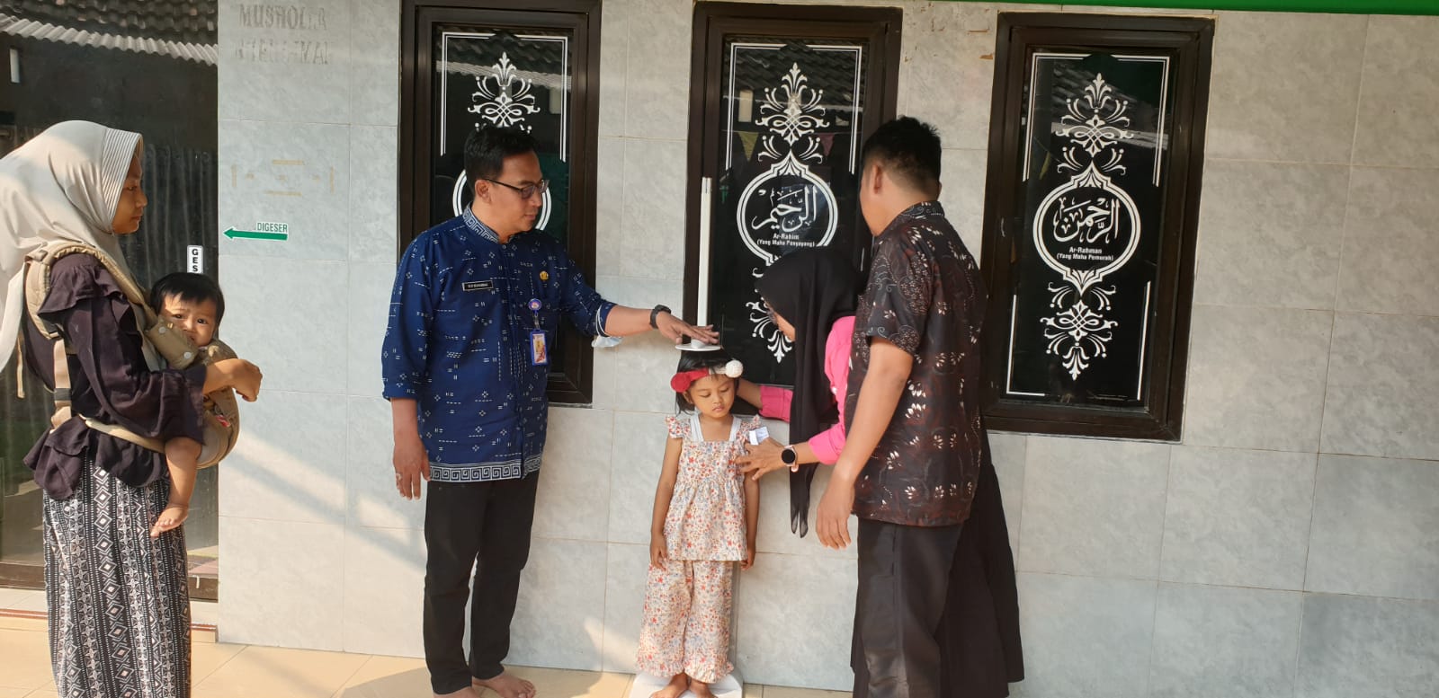 Monitoring Posyandu BAWAL 2 Perkuat Pelayanan Kesehatan Ibu dan Anak di RW 01 Kamal Muara 4
