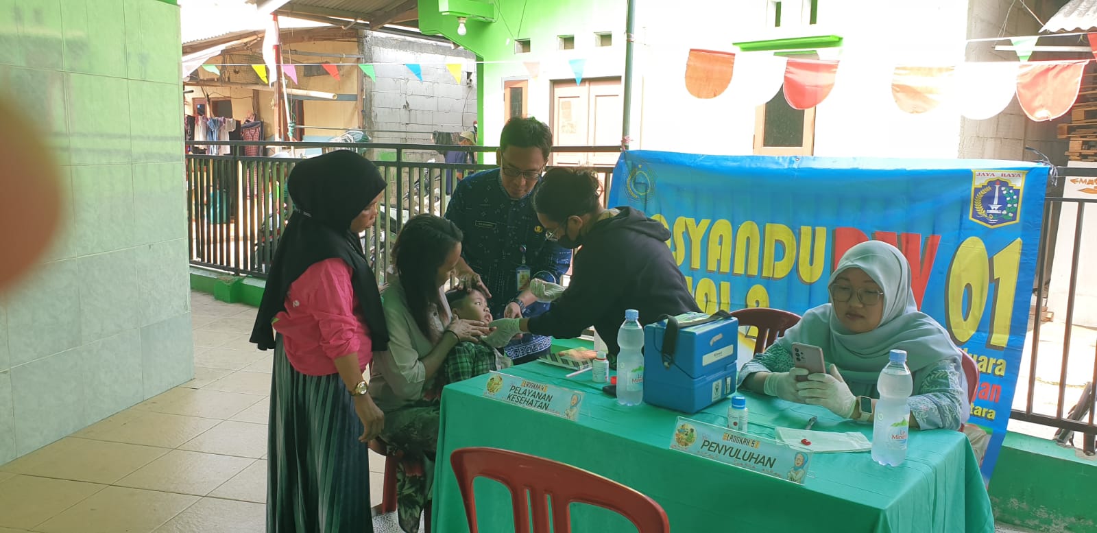 Monitoring Posyandu BAWAL 2 Perkuat Pelayanan Kesehatan Ibu dan Anak di RW 01 Kamal Muara 6
