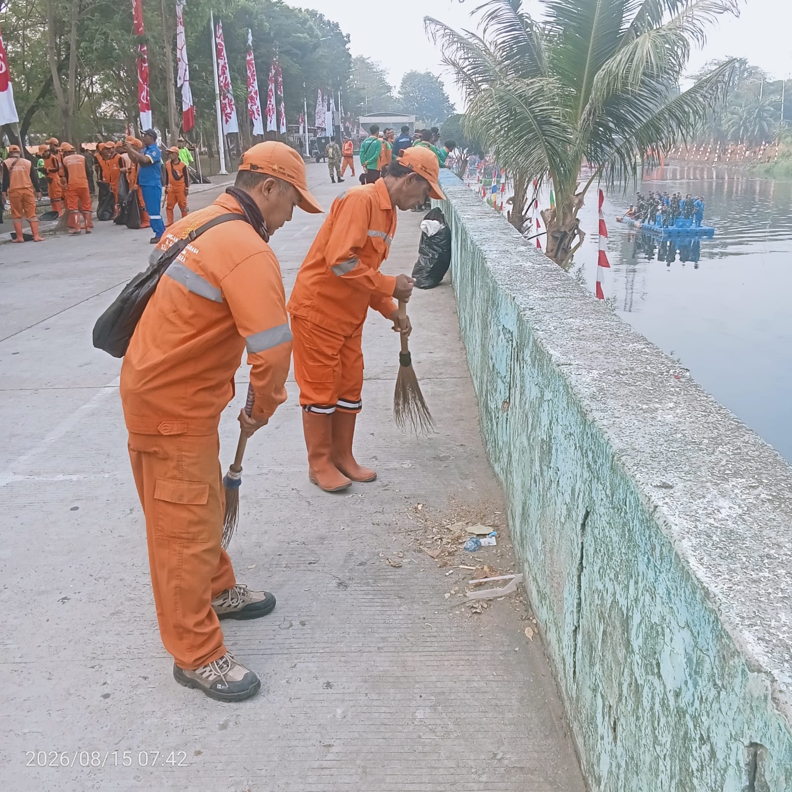 PPSU Kamal Muara Bergerak Bersihkan Sungai dan Taman RPTRA Kalijodo, Wujudkan Lingkungan yang Lebih Asri 2