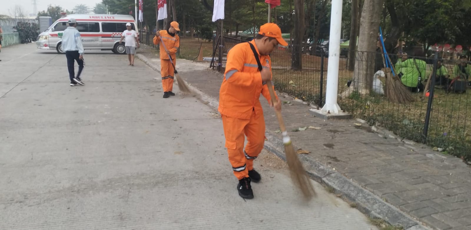 PPSU Kamal Muara Bergerak Bersihkan Sungai dan Taman RPTRA Kalijodo, Wujudkan Lingkungan yang Lebih Asri 4