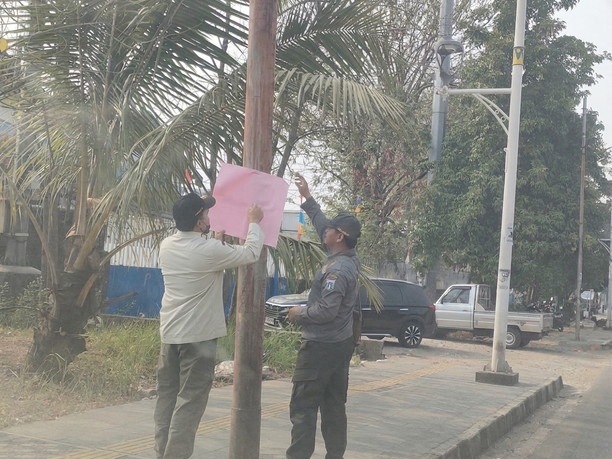Perkuat Penataan Wilayah, Satpol PP Kamal Muara Intensifkan Patroli dan Monitoring Pembangunan Taman 2