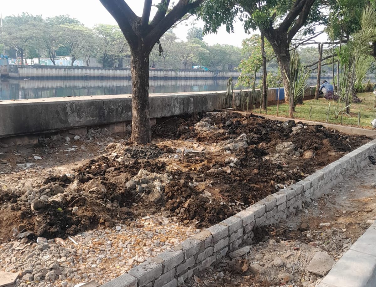 Respons Cepat Laporan Warga, PPSU Kamal Muara Gelar Kerja Bakti Bersihkan Lingkungan di Kawasan Toho 1
