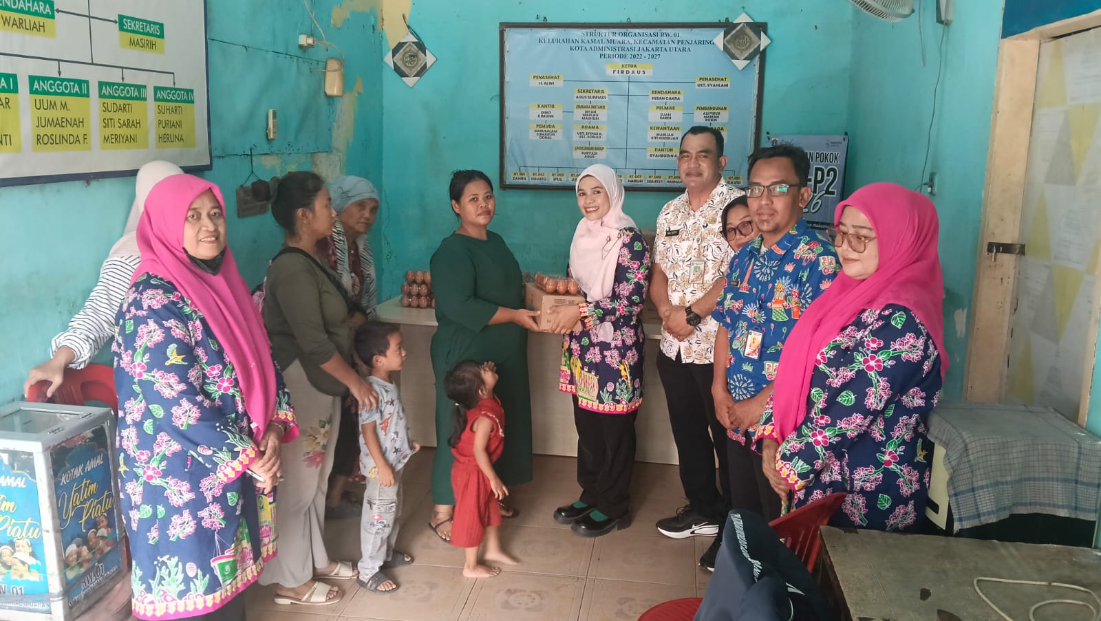 Kelurahan Kamal Muara Perkuat Kepedulian Gizi Balita melalui Pendistribusian Telur dan Susu 2