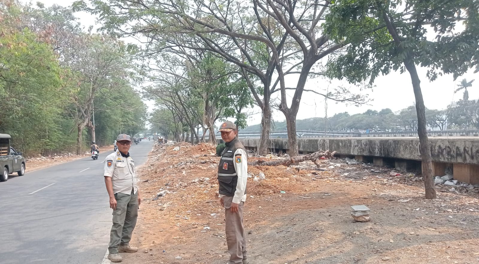 Satpol PP Kamal Muara Perkuat Pengawasan Wilayah dan Penataan Bantaran Kali Toho 1