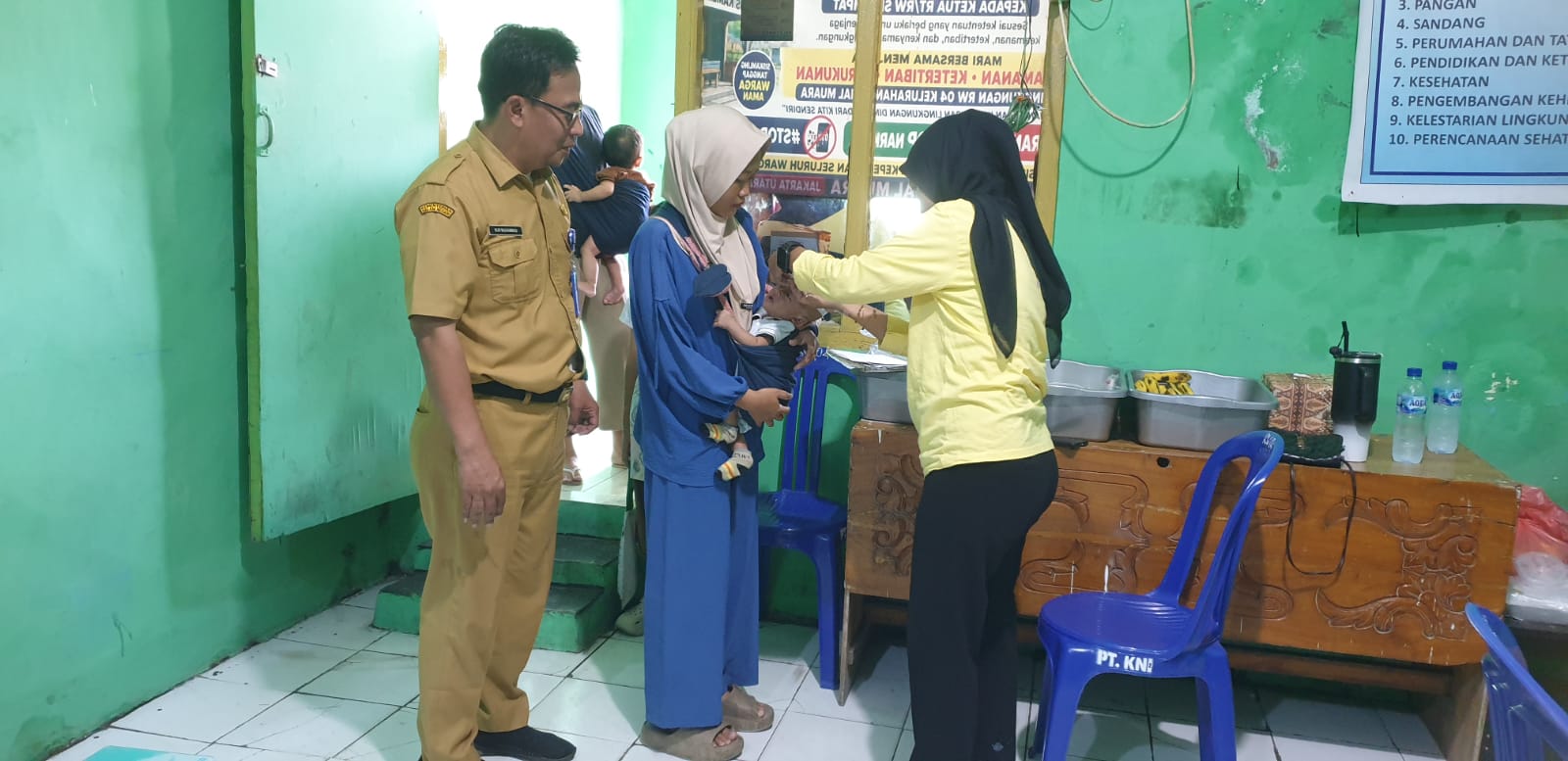 Staf Kesra Kamal Muara Monitoring Posyandu ARWANA 1, Perkuat Pemantauan Kesehatan Warga 2