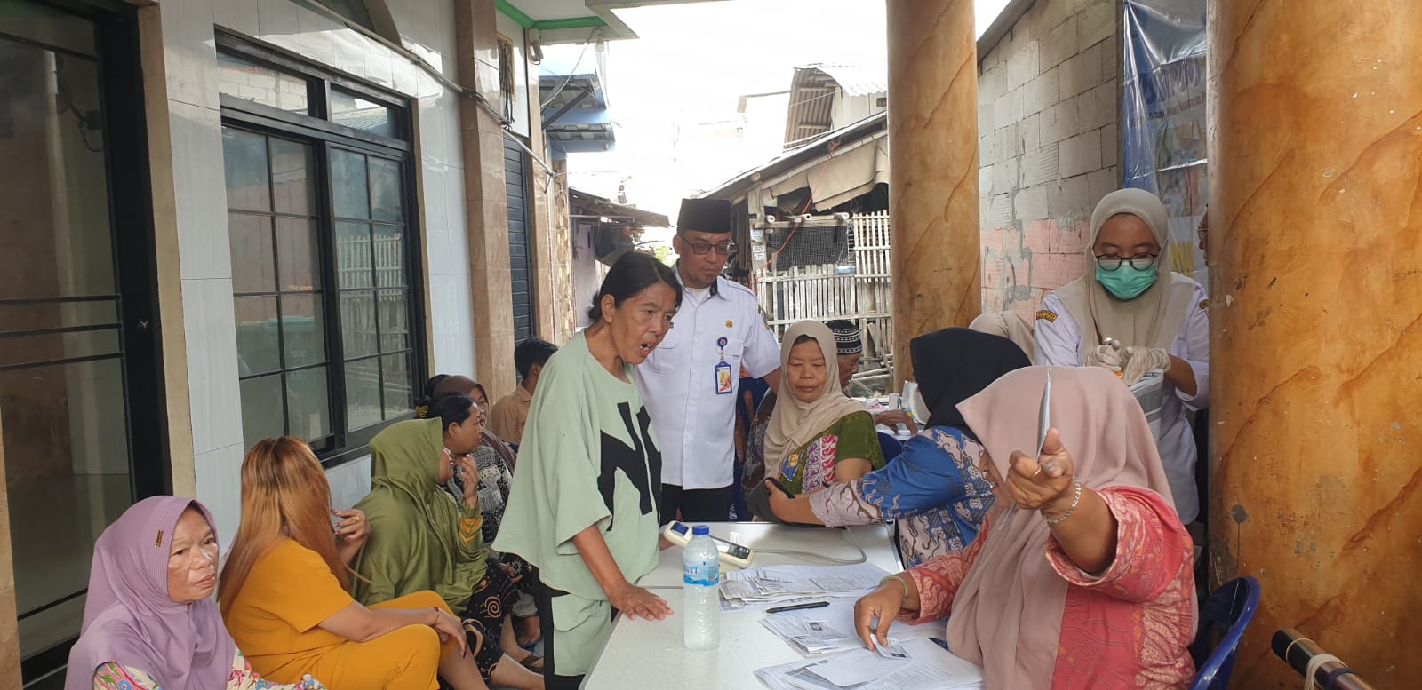 Monitoring Posbindu WATER di RT 007/RW 01, Kamal Muara Perkuat Layanan Kesehatan Berbasis Masyarakat 3