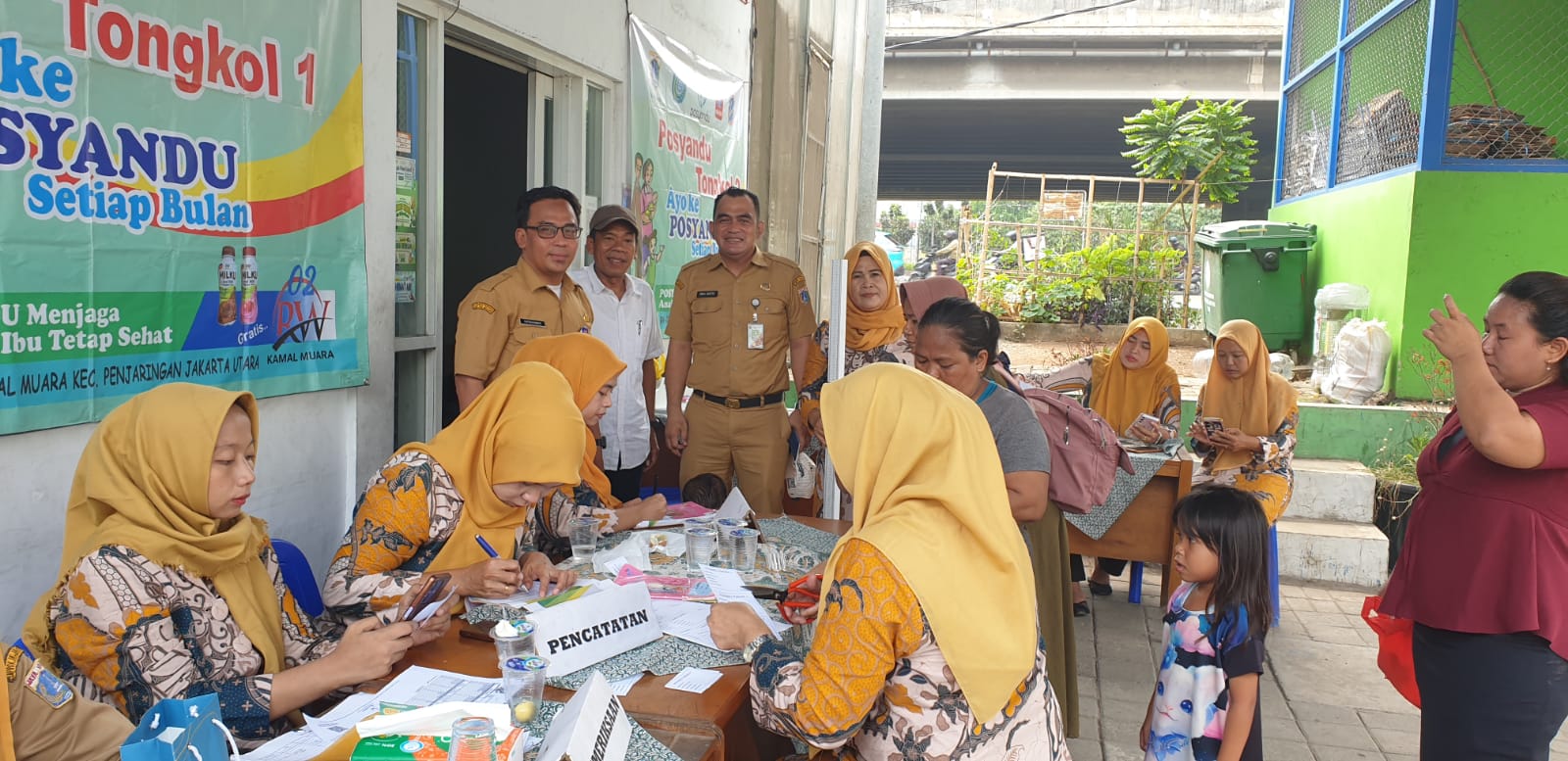 Posyandu Tongkol 1 dan Tongkol 2 di Kamal Muara Terus Diperkuat melalui Monitoring Layanan Kesehatan Masyarakat 3