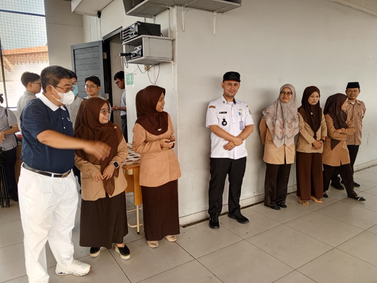 Kolaborasi Kemanusiaan Hadir di Kamal Muara, Kunjungan Shifu Taiwan dan Bantuan Bedah Rumah Perkuat Kepedulian Sosial 4