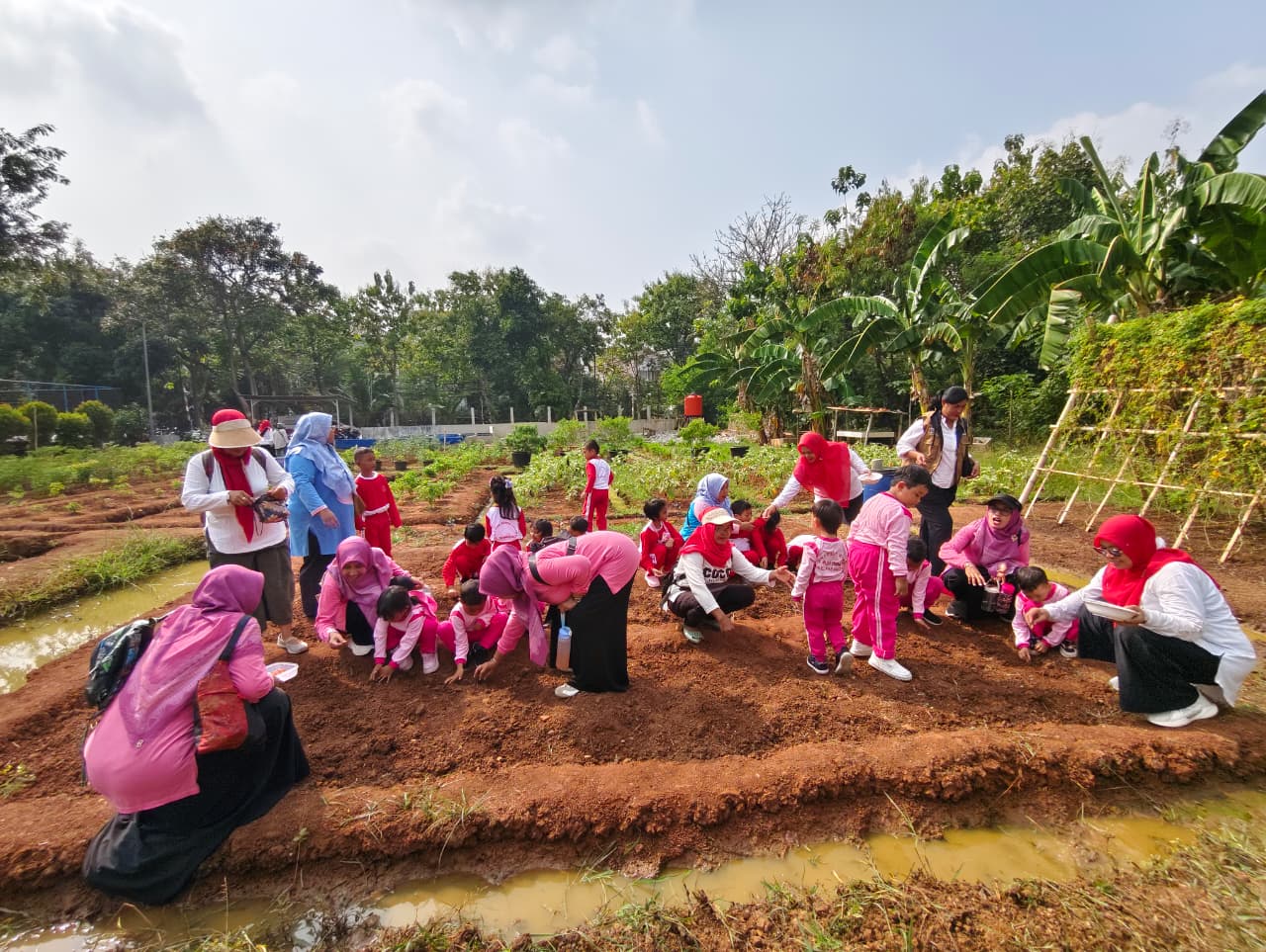 Kunjungan BKB PAUD di RPTRA Manggala Bisma Perkuat Sinergi dalam Mendukung Tumbuh Kembang Anak Usia Dini 1
