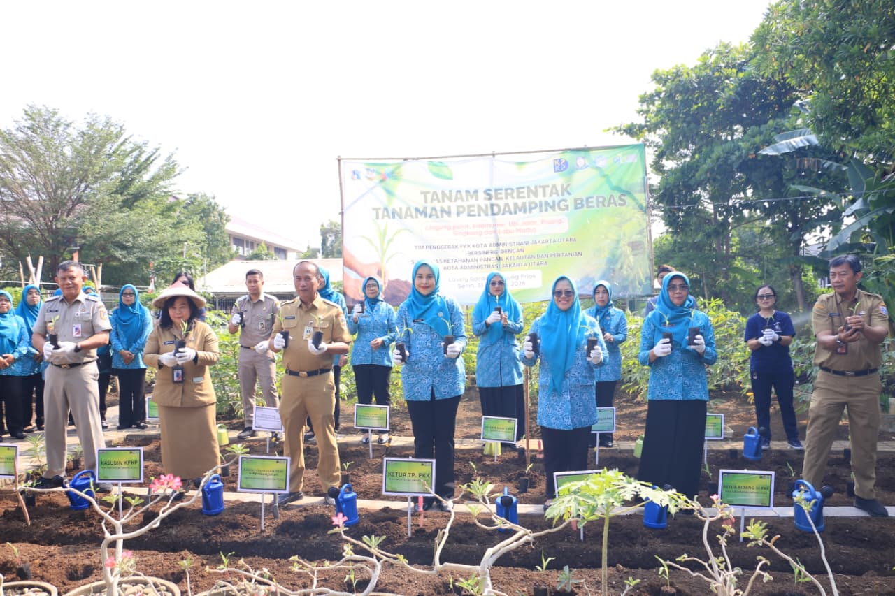 Gerakan Tanam Serentak Tanaman Pendamping Beras Tahun 2026 Kelurahan Sunter Jaya 1