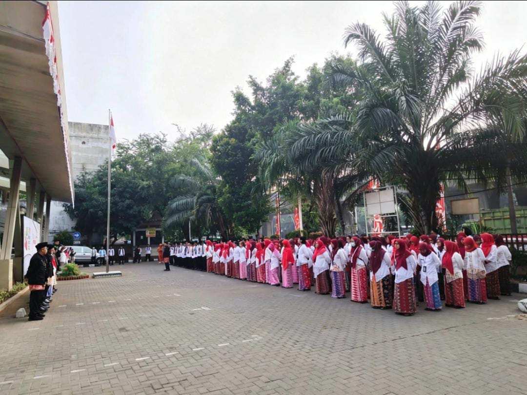 ASN Kelurahan Sunter Agung mengikuti Upacara Memperingati HUT ke-81 Kemerdekaan RI Tahun 2026 2