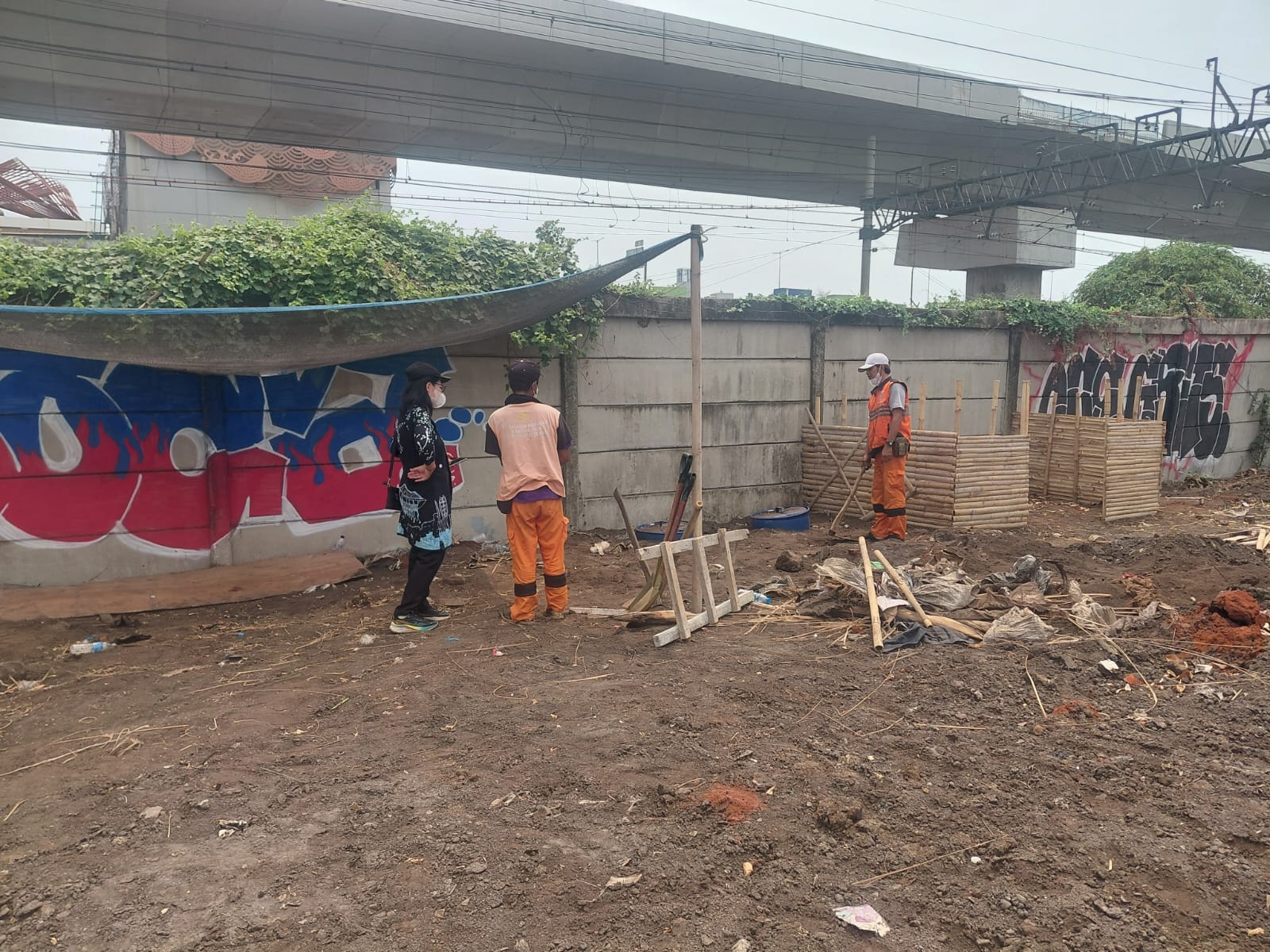 Monitoring progres pembangunan Unit Pengolahan Sampah Organik (UPSO) Kelurahan Sunter Agung 2