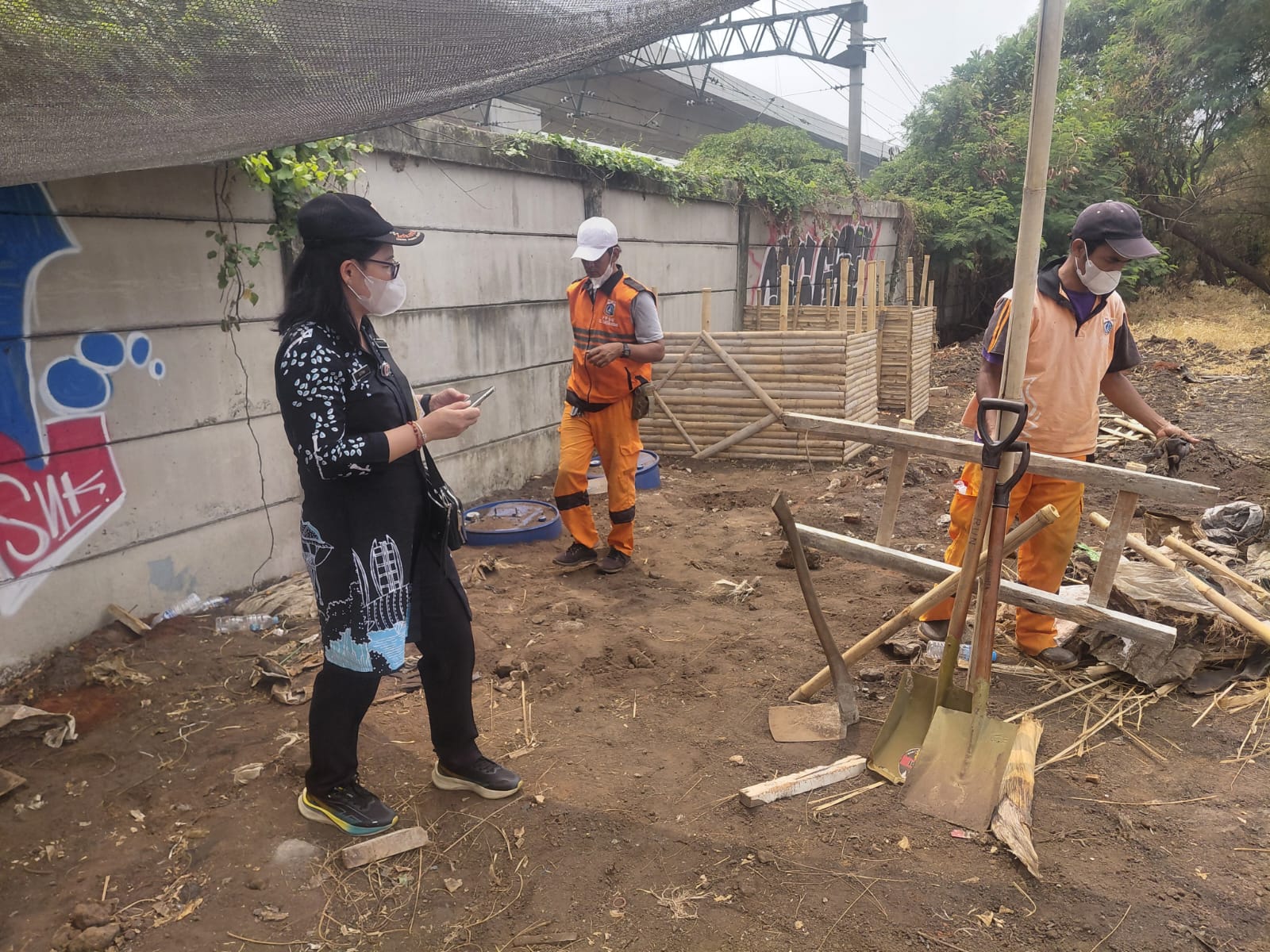 Monitoring progres pembangunan Unit Pengolahan Sampah Organik (UPSO) Kelurahan Sunter Agung 3