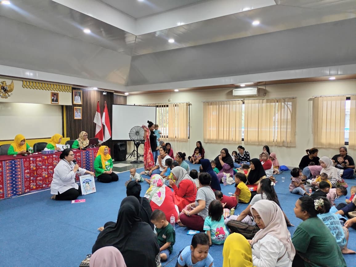 Kegiatan PMT Lokal dan Sosialisasi Imunisasi buat Balita di Kantor Kelurahan Tanjung Priok 4