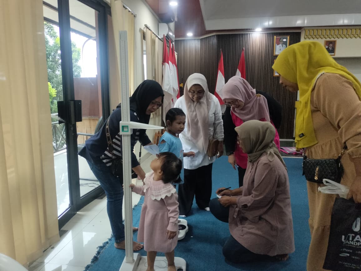 Kegiatan PMT Lokal dan Sosialisasi Imunisasi buat Balita di Kantor Kelurahan Tanjung Priok 3