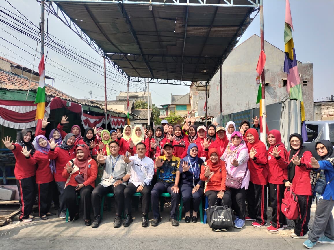 Kegiatan Pemberantasan Sarang Nyamuk (PSN)  di Wilayah RW. 016 Kelurahan Tanjung Priok 4