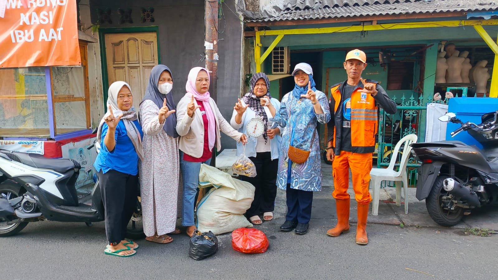 Monitoring Gerakan Pilah Sampah (GPS) di Wilayah RW Kelurahan Tanjung Priok 2