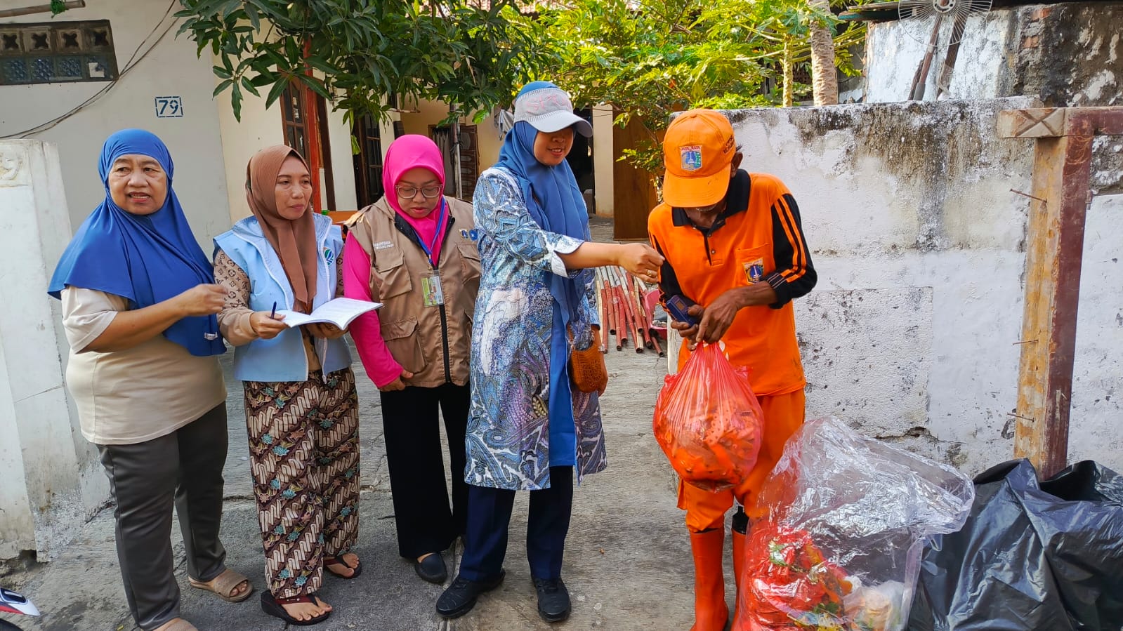 Monitoring Gerakan Pilah Sampah (GPS) di Wilayah RW Kelurahan Tanjung Priok 3