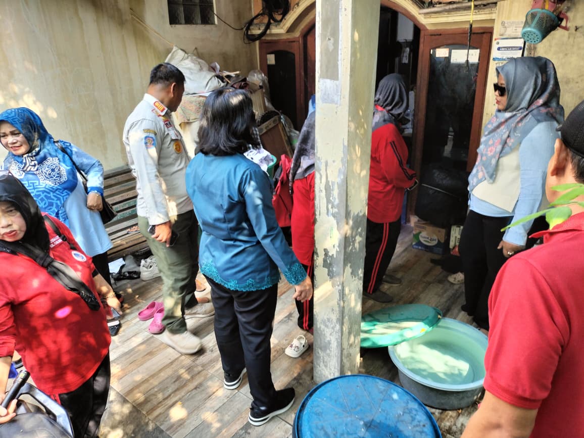 Kegiatan Gerakan Pemberantasan Sarang Nyamuk (Grebek PSN) di RW.01 Kelurahan Tanjung Priok 5