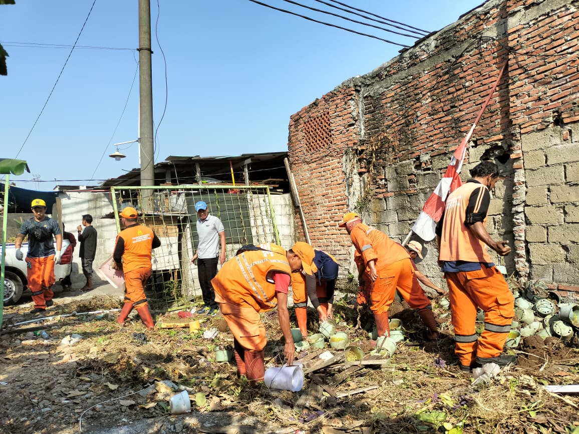 Kerja Bakti di Wilayah RW.011 Kelurahan Tanjung Priok 3