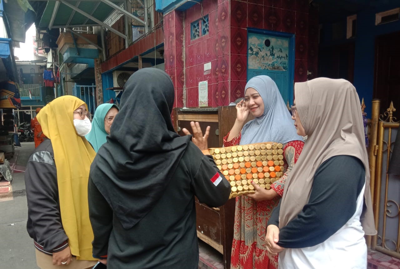 Monitoring Persiapan Penilaian Apresiasi Masyarakat Peduli Lingkungan di Wilayah RW. 08 Kelurahan Tanjung Priok 1