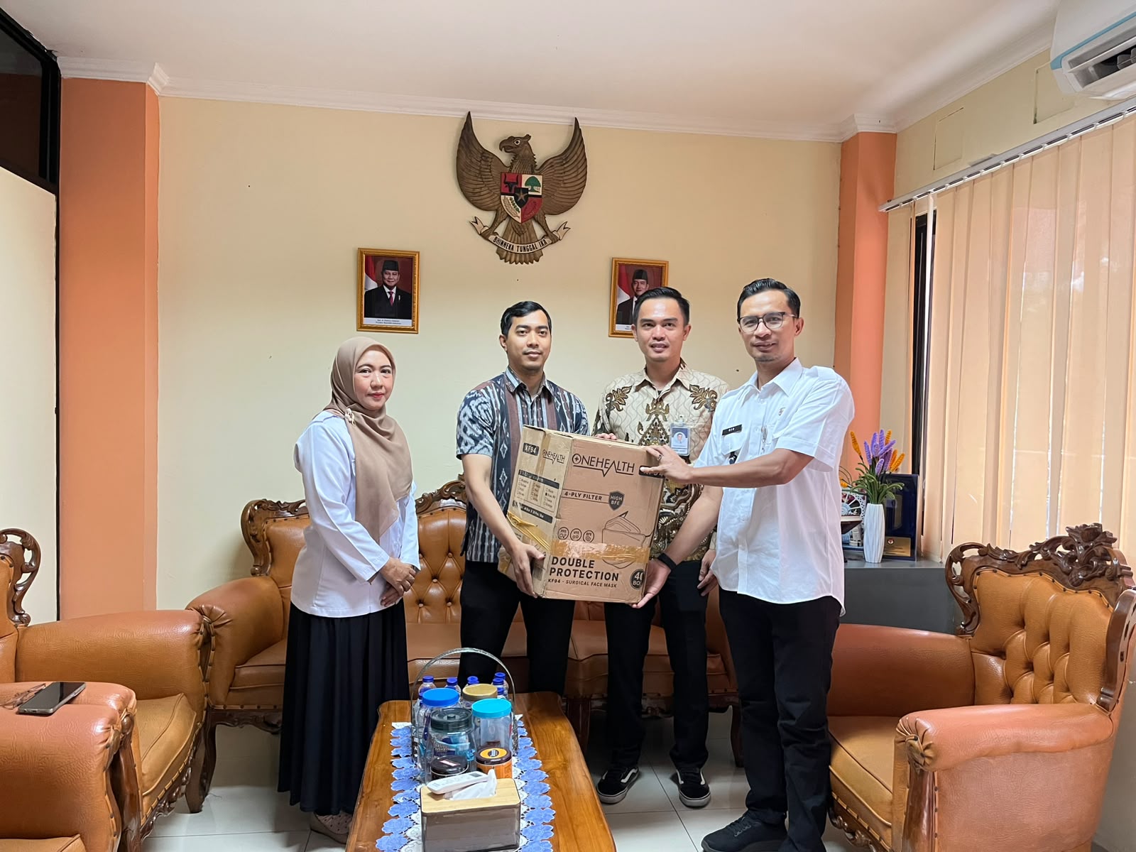 Penerimaan Bantuan Masker dari Bank Mandiri & Pembagiaan Masker kepada Warga Kelurahan Tanjung Priok 4