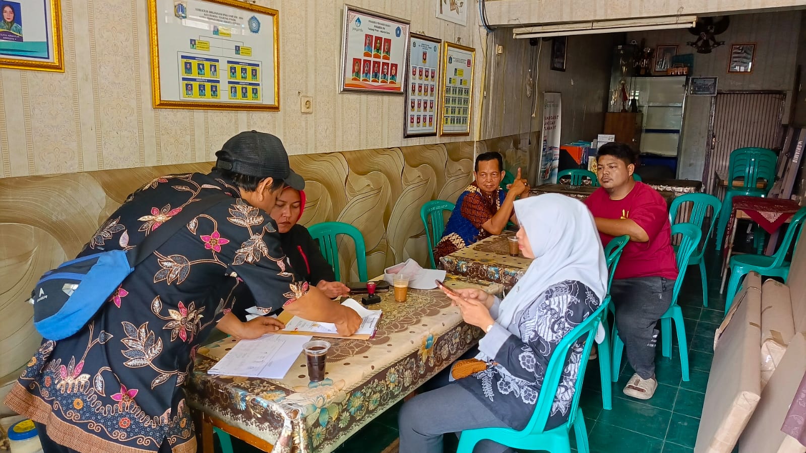 Pendistribusian Rak Buku Usulan Musrenbang di RW.04, RW.05 & RW.010 Kelurahan Tanjung Priok 5