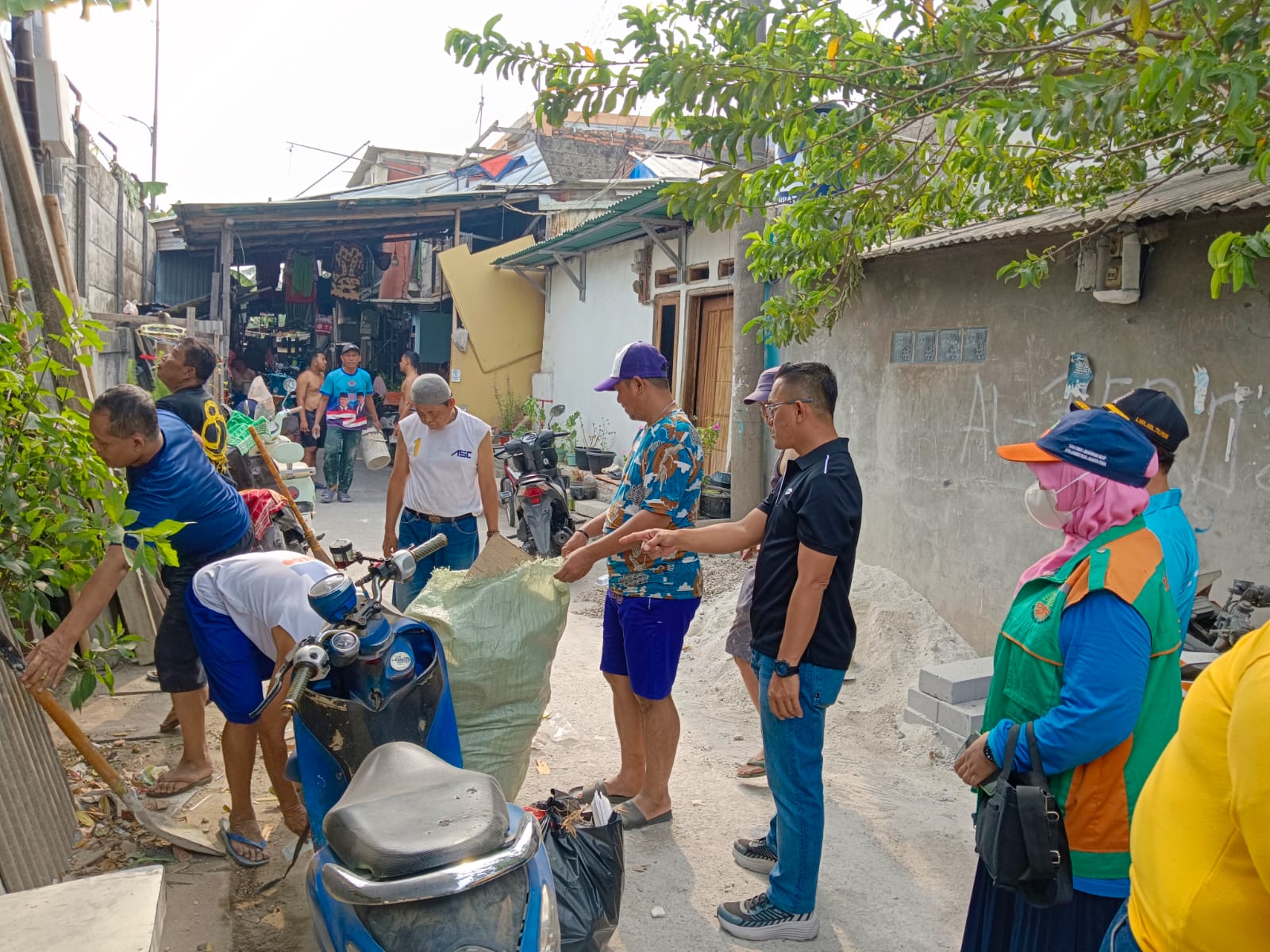 Monitoring Kerja Bakti & Pengakutan Sampah di LPS RW.012 Kelurahan Tanjung Priok 3