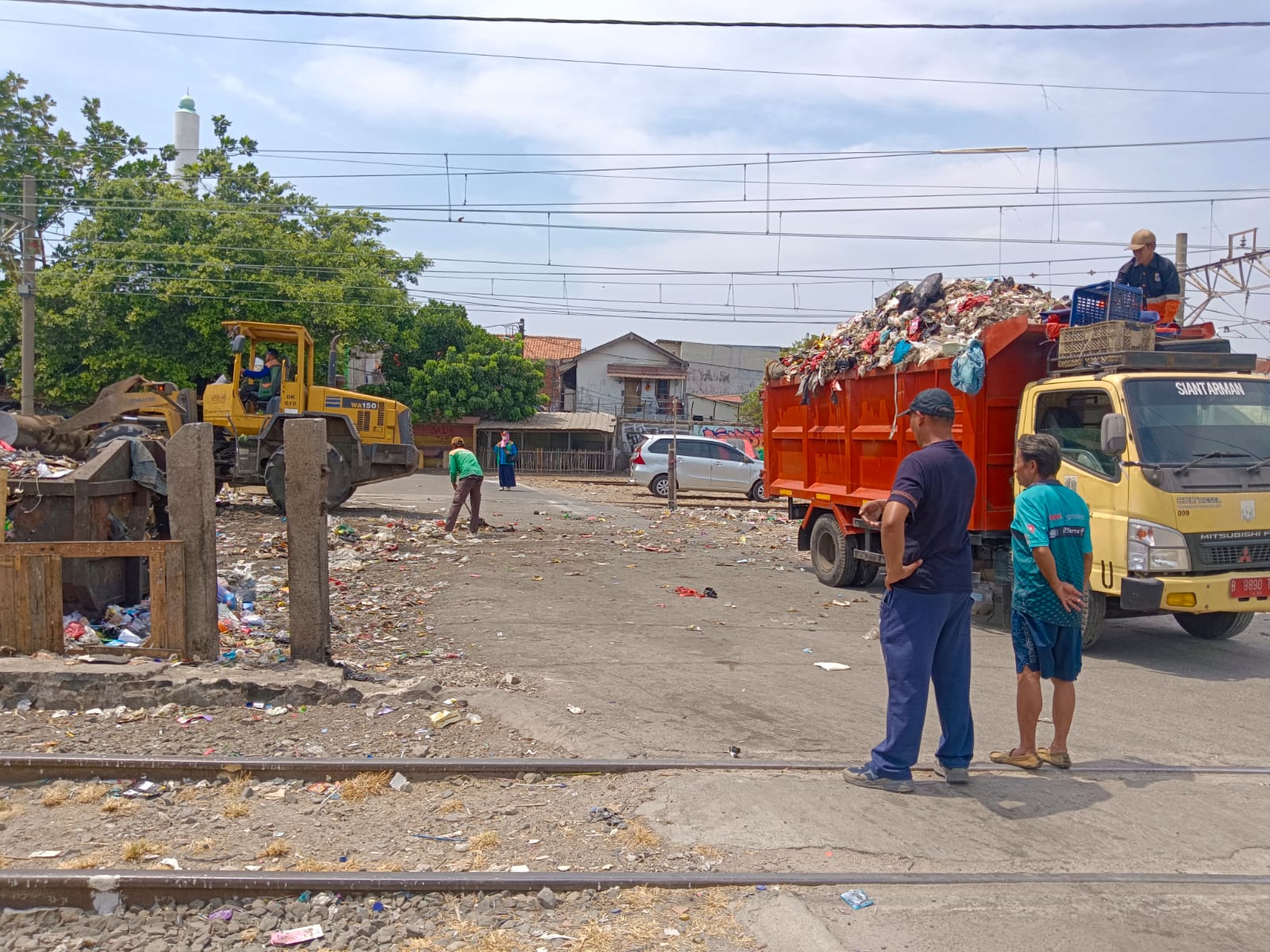 Monitoring Kerja Bakti & Pengakutan Sampah di LPS RW.012 Kelurahan Tanjung Priok 2