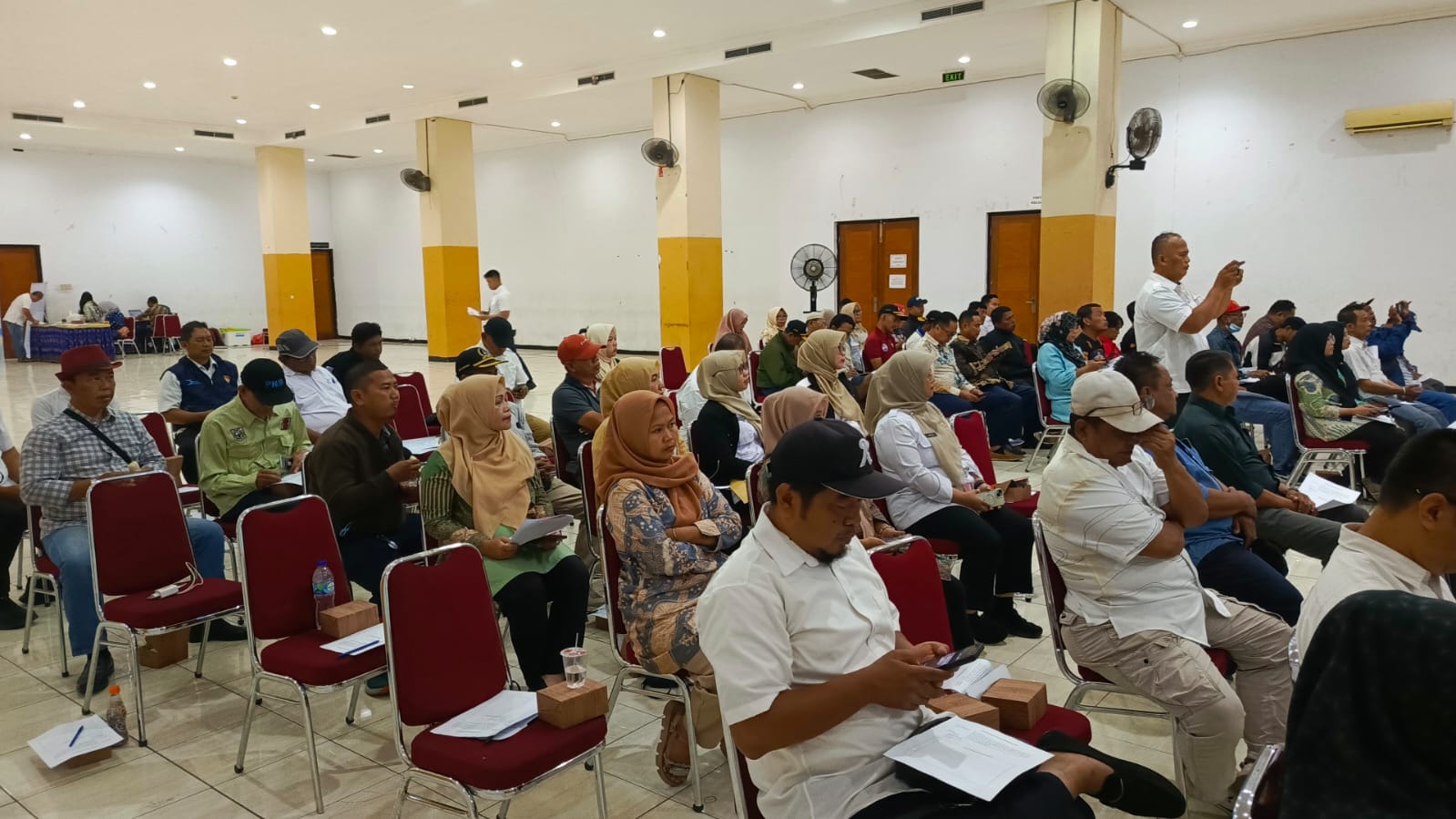 Konsultasi Publik Analisis mengenai Dampak Lingkungan Hidup (AMDAL) Teluk Jakarta Tahap I Kota Administrasi Jakarta Utara, Pada Cakupan Wilayah Kerja Kecamatan Tanjung Priok, Kecamatan Cilincing & Kecamatan Koja Kota Administrasi Jakarta Utara 3