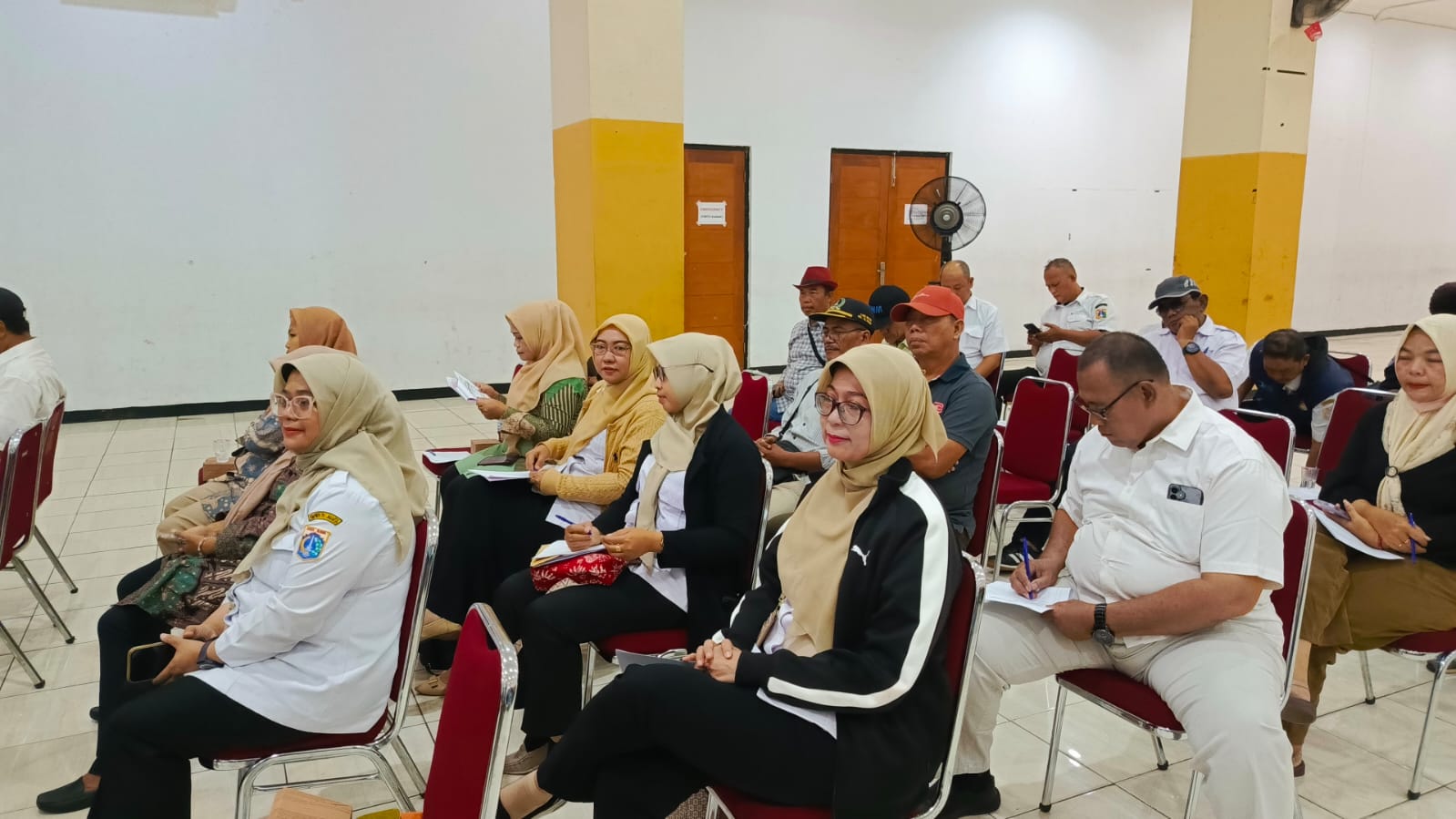 Konsultasi Publik Analisis mengenai Dampak Lingkungan Hidup (AMDAL) Teluk Jakarta Tahap I Kota Administrasi Jakarta Utara, Pada Cakupan Wilayah Kerja Kecamatan Tanjung Priok, Kecamatan Cilincing & Kecamatan Koja Kota Administrasi Jakarta Utara 1