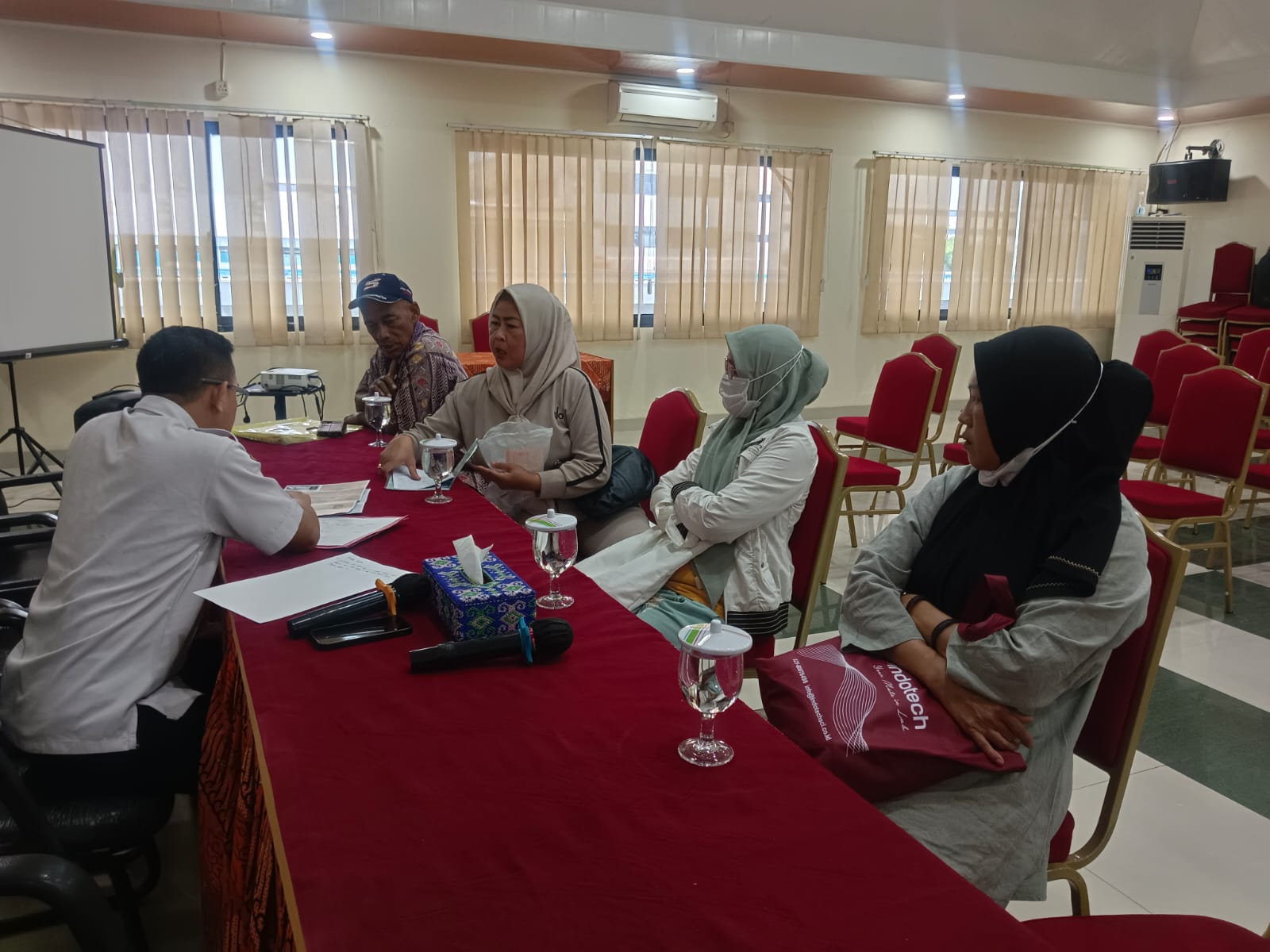 Rapat Tindak Lanjut Sosialisasi Penyelesaian Residu Pendaftaran Tanah Sistematis Lengkap (PTSL) & Klarifikasi ke Balai PTSL Kantor BPN terkait Penyelesaian Residu PTSL 1