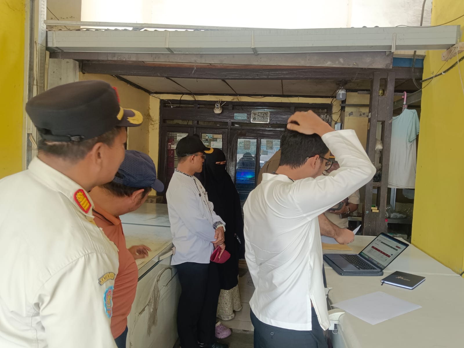 Kegiatan Pengawasan dan Pengendalian Tempat Usaha Depo isi Ulang Air Minum di Wilayah RW 013 Kelurahan Tanjung Priok 1