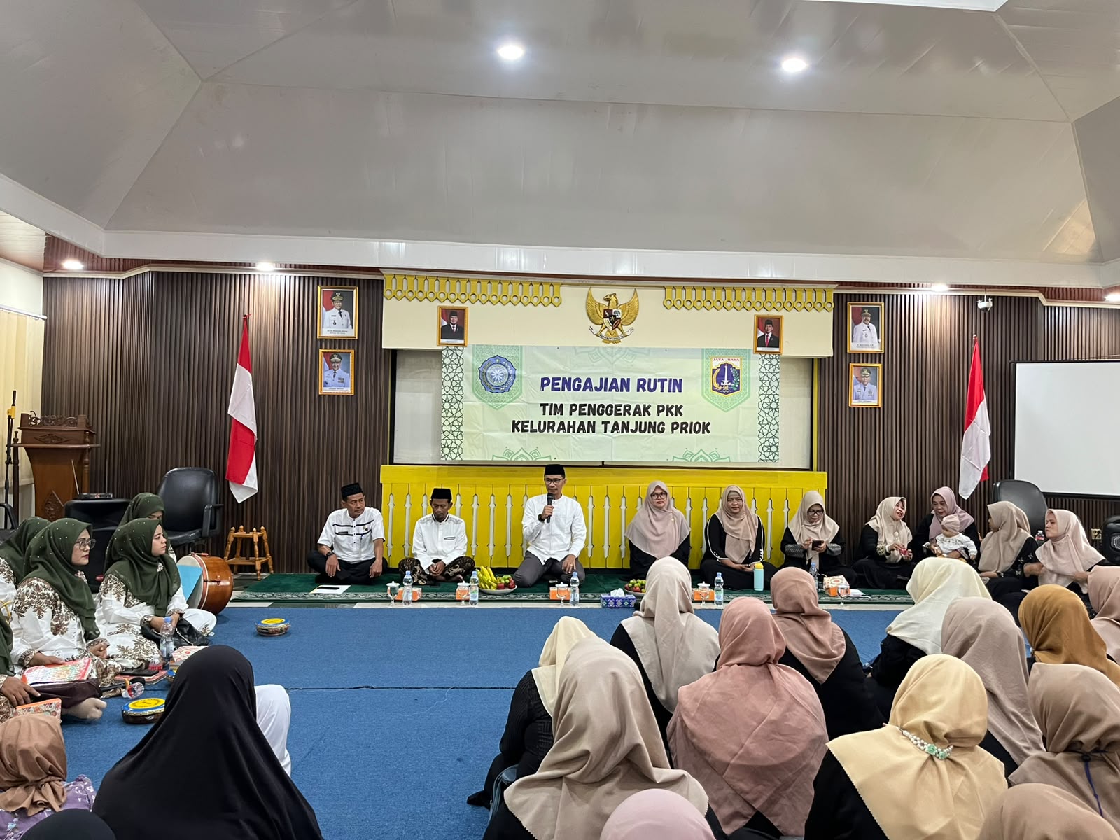 Kegiatan Pengajian Rutin PKK Bulan September & Pemberian Santunan anak yatim 5