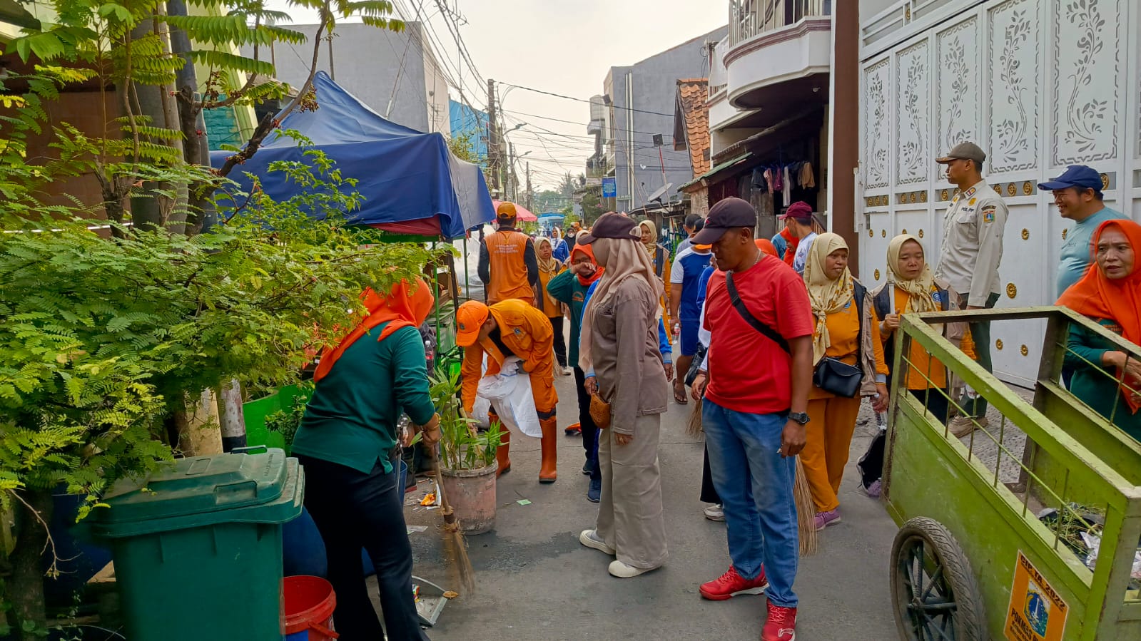 Monitoring Kerja Bakti & Sosialisasi Ingub Nomor 5 Tahun 2026 tentang Pemilahan dan Pengolahan Sampah dari Sumber di Wilayah RW 013 Kelurahan Tanjung Priok 5