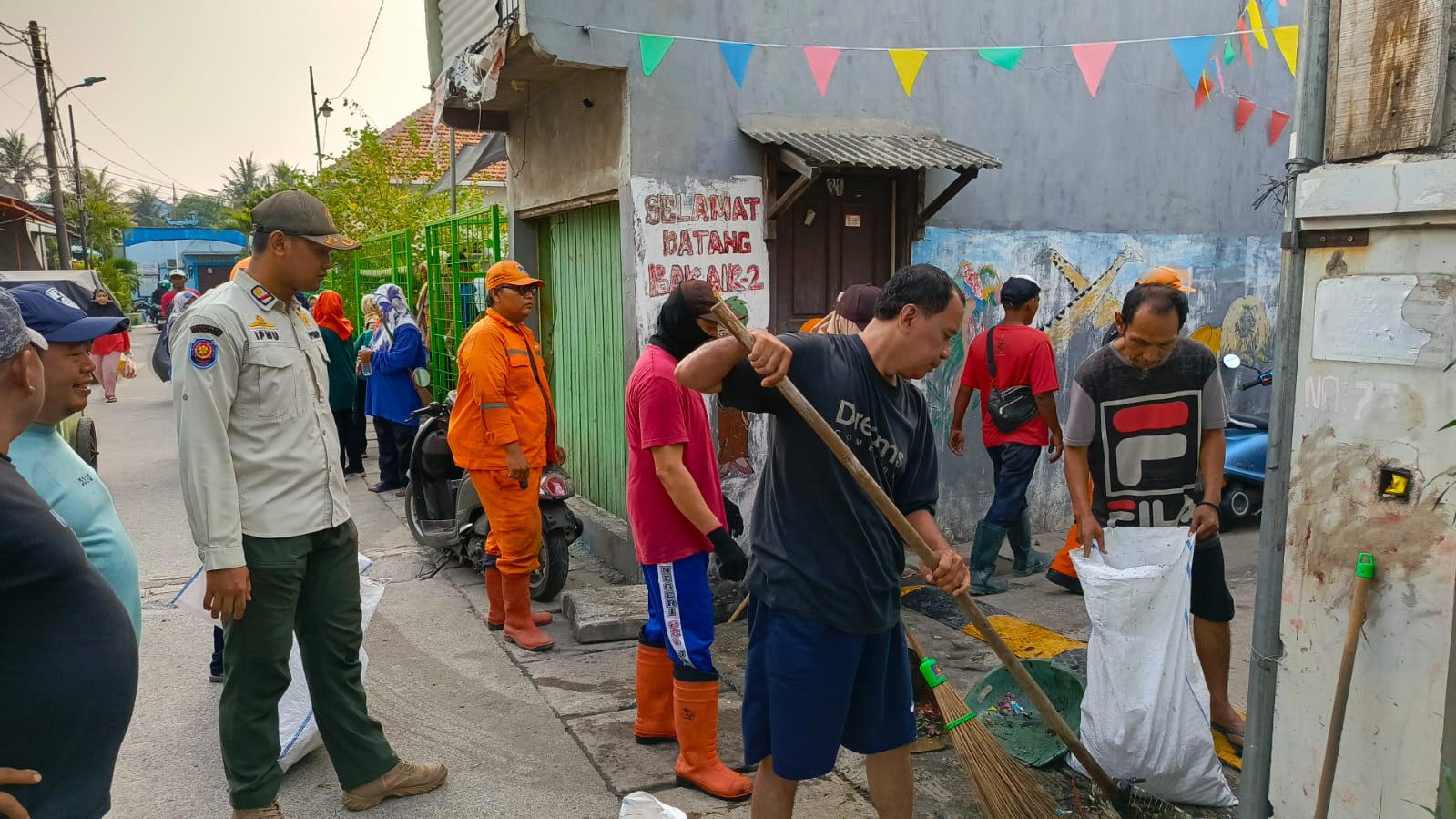 Monitoring Kerja Bakti & Sosialisasi Ingub Nomor 5 Tahun 2026 tentang Pemilahan dan Pengolahan Sampah dari Sumber di Wilayah RW 013 Kelurahan Tanjung Priok 4