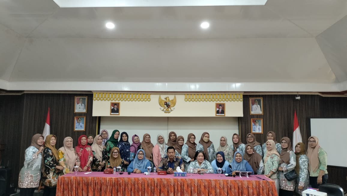 Melaksanakan Kegiatan Rapat Koordinasi Dasawisma Kelurahan Tanjung Priok 4