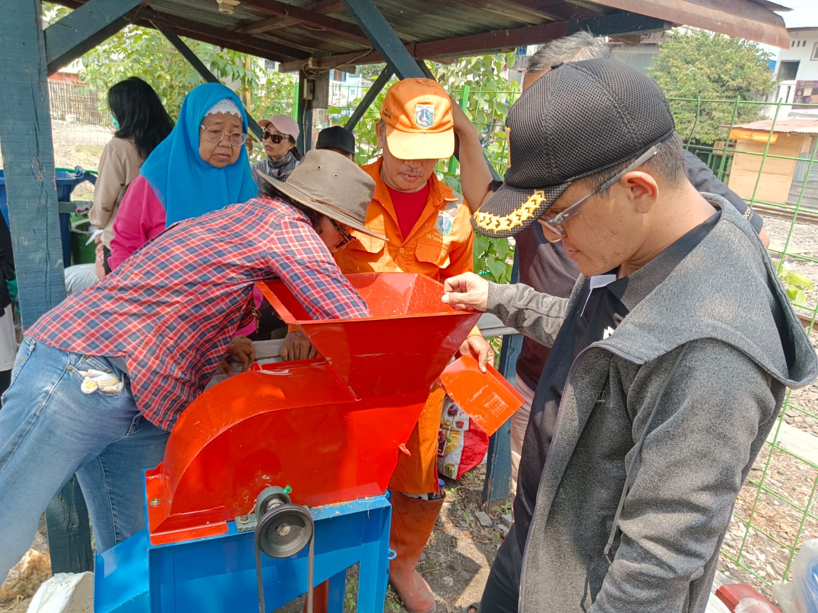 Sosialisasi Urban Farming bersama Universitas Indonesia di RW. 07 Kelurahan Tanjung Priok 5