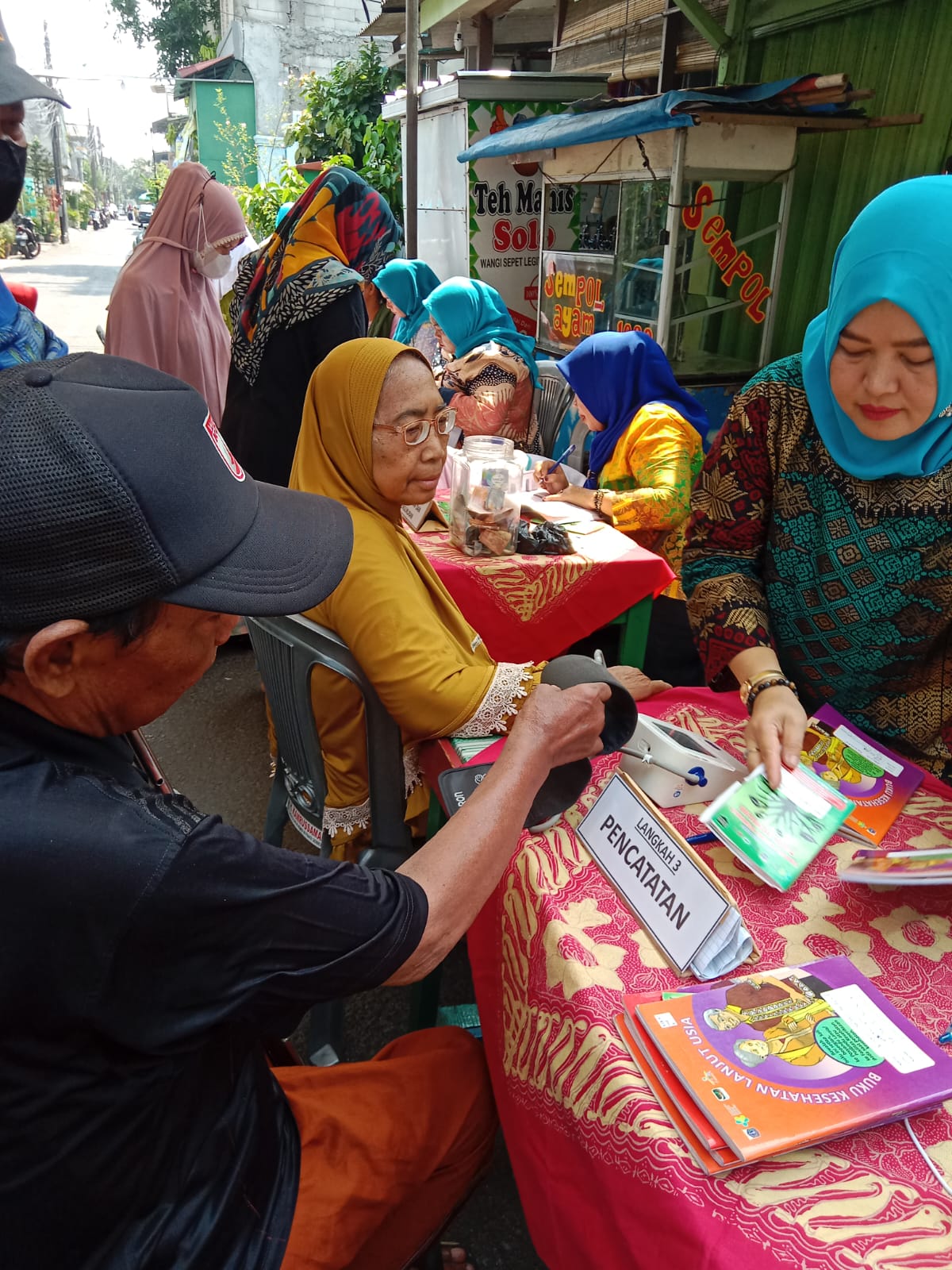 Monitoring Posyandu Balita RW. 01 & Monitoring Posyandu Lansia RW. 03 Kelurahan Tanjung Priok 4