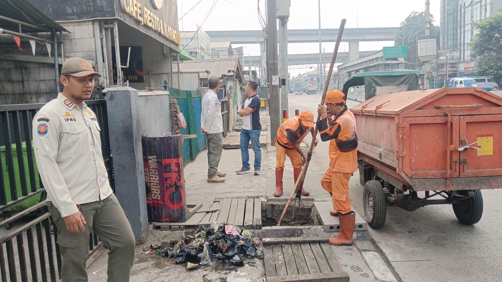 Kegiatan Kerja Bakti di Wilayah RW.016 Kelurahan Tanjung Priok 2