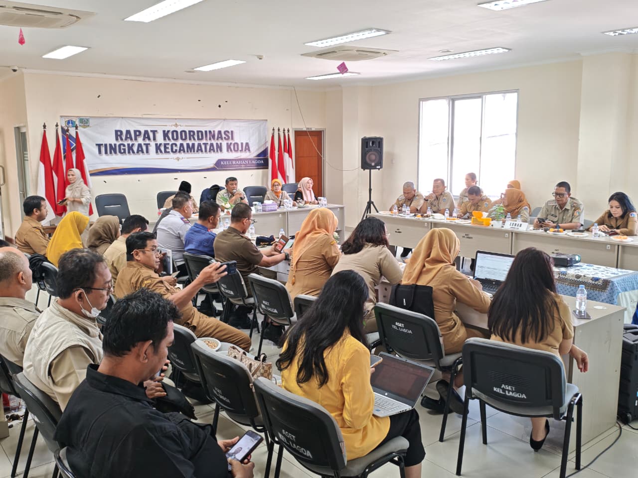RAPAT KORDINASI TINGKAT KECAMATAN KOJA YANG BERTEMPAT DI KELURAHAAN LGAOA 6