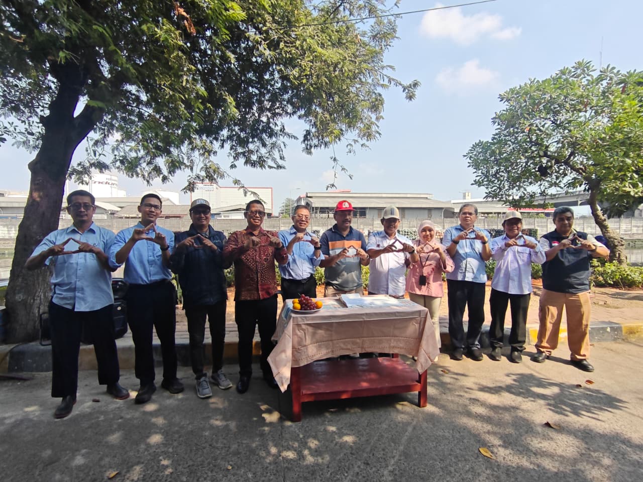 PT Bogasari Serahkan Hasil Penataan Zona 1 Kali Kresek RW 02 Kelurahan Lagoa 5