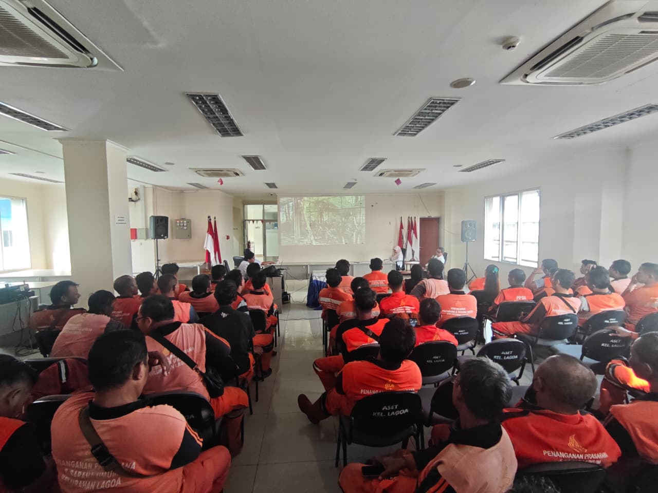 Kelurahan Lagoa Gelar Pembinaan PPSU untuk Tingkatkan Disiplin dan Kualitas Pelayanan 1