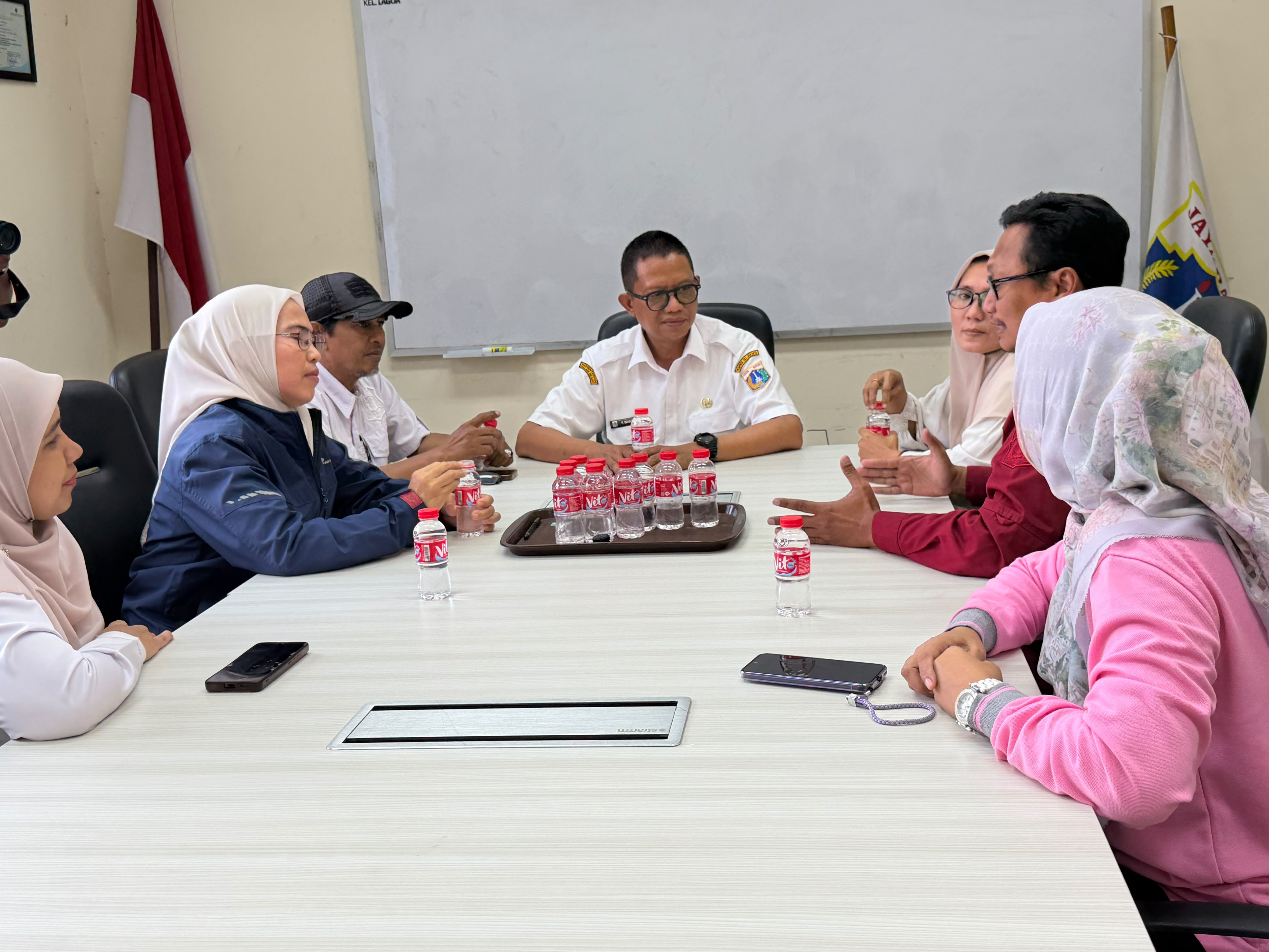 EDUKASI POSBANKUM PARALEGAL KELURAHAN LAGOA 4